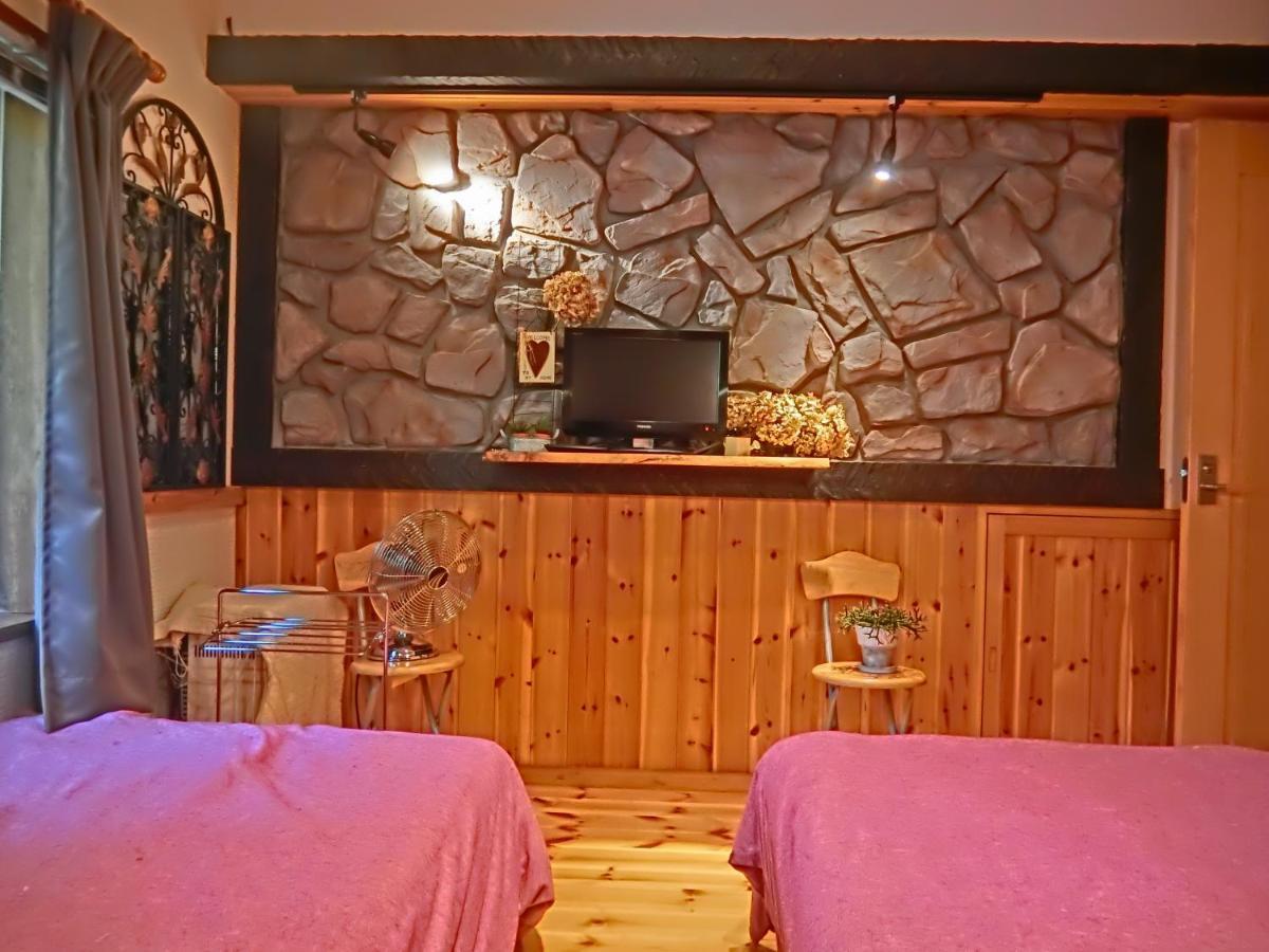 Отель Hakuba Kaze No Ko Экстерьер фото